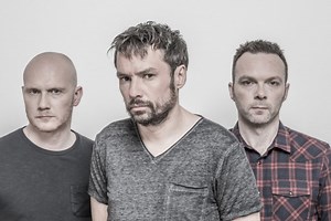 The Pineapple Thief / Premiere new video for 'In Exile' • WithGuitars