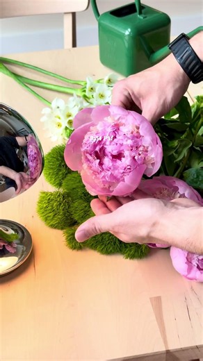 Making a simple flower arrangement!