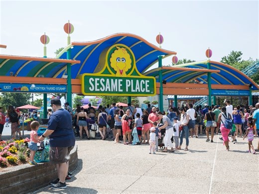 'Elmo’s Eggstravaganza' Kicks Off At Sesame Place