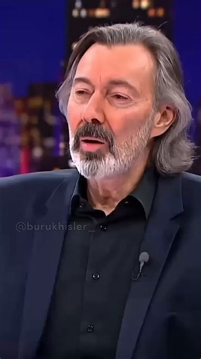2004 yıLıydı babamı kaybedeLi3 sene öncede bir şerefsizin oğluma yaya geçidinde çarpması sonucu 22 yaşında Aslan parçamı babamla aynı mezara defnettimBabamı, oğlumu kaybettikten sonra o kadar çok aradım ki beni teselli edecek her an bana destek verecekti biliyorum