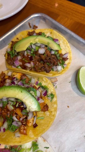 Cabo Wabo Cantina on the Las Vegas Blvd for cheap eats & street tacos #vegas #lasvegas #vegasstarfish #streettacos #mexicanfood #vegasfood #cabowabo