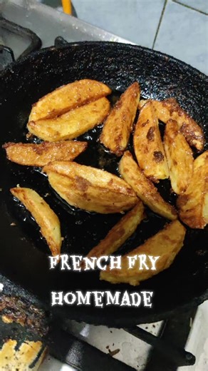 Homemade French Fry. #foodlover #recipe #folowersシ゚ #reelschallengereelschallenge #viralreelschallenge #italianfood #bangladeshifood @highlight | Rubaiat E Jahan