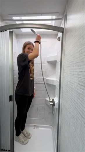 Quick walkthrough of the 2026 Jayco Melbourne 24L— Luxury Class C diesel Motorhome✨