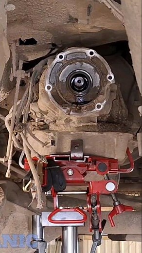 Transfer case/48RE Removal. (03 Dodge Ram 2500)#automobile #mechanic #transmission