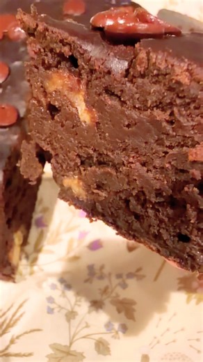 Chocolate Banana Bread ♥️ #youtubeshorts #bananabread #baking #banana #sweets #dessert