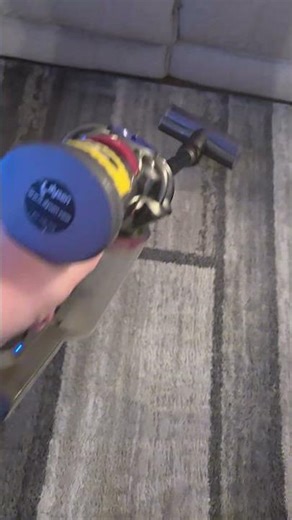 using a family members dyson v7 that she brought me to clean also filming on my new phone
