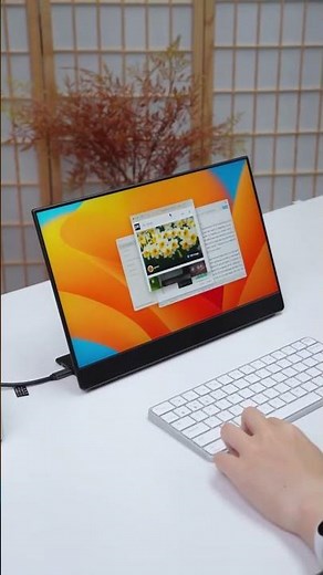 Turn Your Laptop Into a Triple Screen Workstation Anywhere