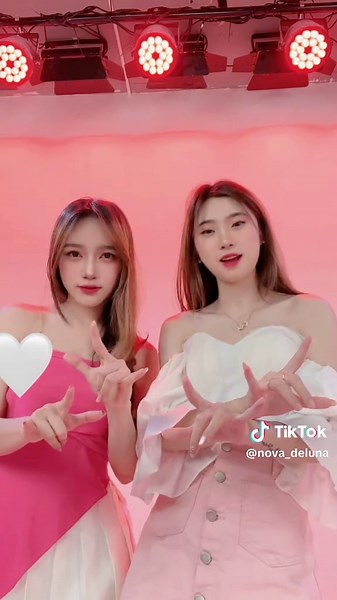 nova_deluna on TikTok