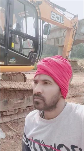 poclain operator #poclain #viralvideo #shortvideo #viral #short #song #viralreels #shortsfeed