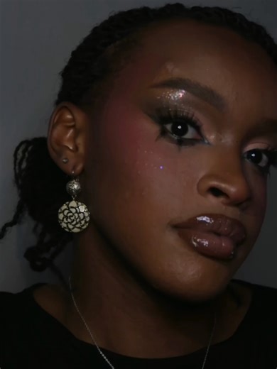 Glitter Eyeshadow Review: Stunning Liquid Eyeshadows