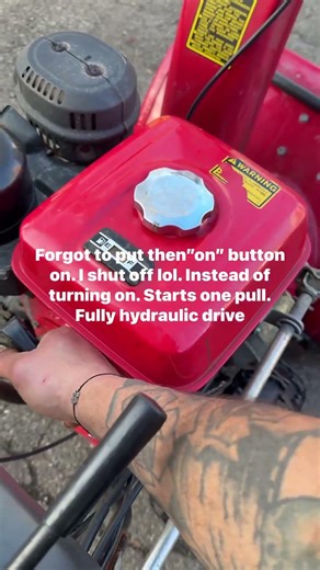 Starting my new Honda Hudraulic 2-Stage snow thrower