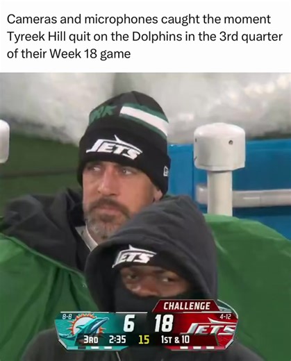 The music coming on at the end is comedic gold 😅 | NFL Memes
