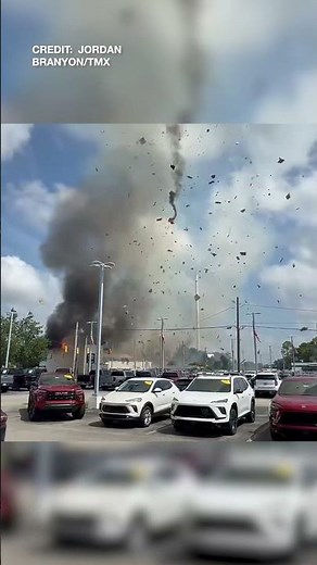 North Carolina building explodes after car hits gas line
