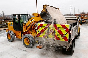 Rock salt versus salt brines: What's best for road safety?