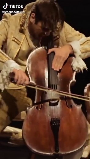 You've been Thunderstruck 🤟 #2cellos #ACDC