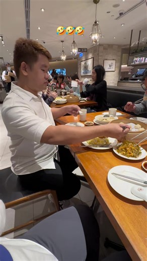 Nothing Beats Eating Street Foods🤣 #fyp #nothingbeatsajet2holiday #funny #funnyvideos