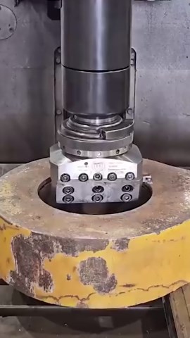 Repairing a Truck’s Dog Bone with a Zayer Mill