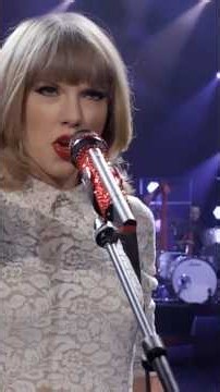 Taylor Swift sings her iconic song Red pt1