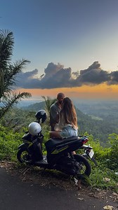 On est tombés amoureux de Bali … ✨🧚🧡 Les journées ne se ressemblent pas !! On s’y sent si bien et on peut continuer à travailler et à avancer sur nos futurs projets grâce a @sailyworld 🙌📱💻 Pour ces 2 mois en Asie, on a choisi leur ESim super facile d’installation !! Code de réduction : Lilia15 pour 15% de réduction !! Tu pars bientôt à l’aventure ? Collaboration commerciale. | Lilia_rt