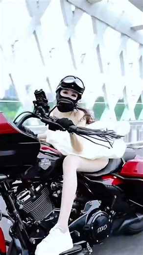 On women s day send yourself #Harley s female rider is modest#Female rider#Happy Women s D