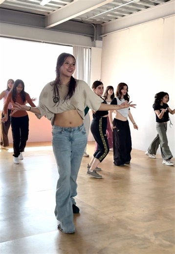 A Ti Nadie Te Iguala: Coreografía de Reggaetón