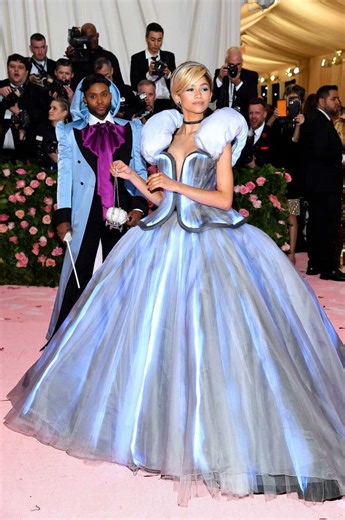 Зендея на Met Gala 2019: платье Томми Хилфигера, которое загорается