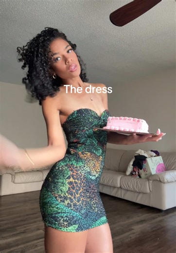 Asia (@continentlightskin)’s video of The Dress