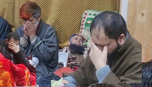 NADAN MAINEN THAVOM GOOSH || GM BULBUL || HIT KASHMIRI SONG LYRICS FAYAZ SAEB KHANAN SINGER G M BULBUL #aadie #kashmirisongs #newtrending | AADIE