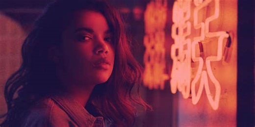 13 Warning Signs You Don't Love Yourself