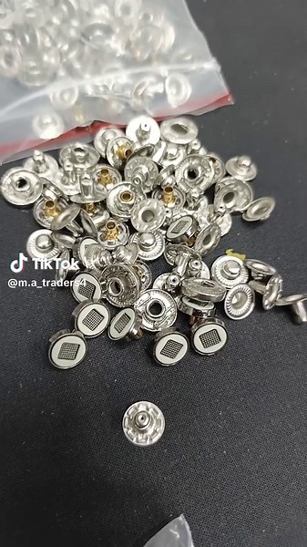 Master Tailoring Techniques for Stunning Button Stitching