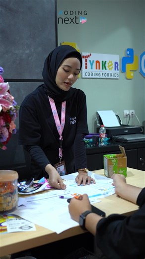 Kenapa Ribuan Orang Tua Memilih koding next? ✔️ Kurikulum berbasis game & project nyata ✔️ Mentor berpengalaman & ramah anak ✔️ Bisa belajar online dari rumah Anak senang, orang tua tenang Percayakan anak anda pada kami coba trial gratis sekarang! | Koding Next