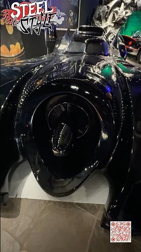 Michael Keaton’s Batmobile 🦇 | Batman 1989 Replica at Dezerland Orlando