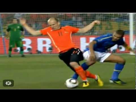 Copa do Mundo 2010: Felipe Melo e sua agressão ao jogador Roben da Holanda
