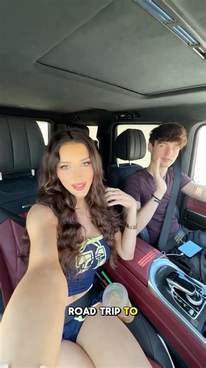 MOLLY ESKAM on Instagram: "Family vacation! First time showing you all my whole family! 🩷"