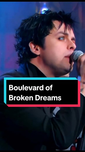 I Walk Alone, I Walk Alone #greenday #boulevardofbrokendreams #lirikterjemahan #fyp