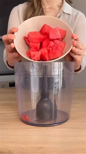 26K reactions · 4.5K shares | Refreshing Fruit Popsicles...