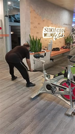 Step Exercises for Fitness Enthusiasts at the Gym