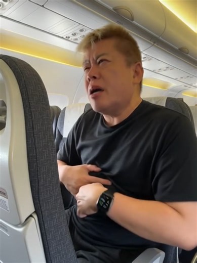 緊急事態！機内でのホリエモンの苦悩