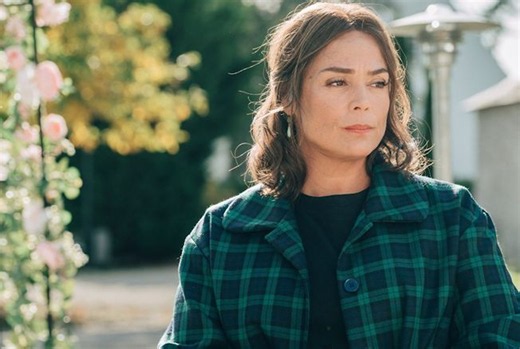 Lola Dewaere dévoile les vraies raisons de l'annulation de cette série après 2 saisons : "C'est de la volonté de TF1"