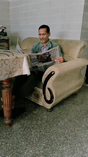 Reena Singh | Patni feko thaila lao 🫡😁 | Instagram