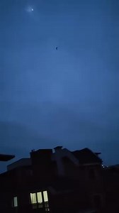 New Jersey.. aves están generando electricidad .. por anomalías ( drones ) de origen desconocido que se han dejado ver estos últimos días ... Última hr .. reportan en la India un extraño suceso donde las gallinas están sufriendo combustión expontanea.. traeremos más información...atentos. ! | Memorias de un Alien