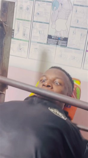 Target your Upper pecs for a full Chest. Please Subscribe #bodybuildingtips #motivation