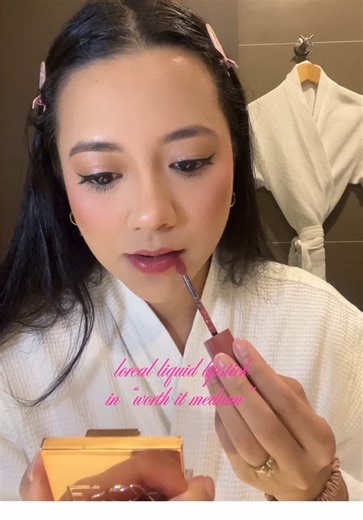 Complete Your Look with Fake Lashes Tutorial