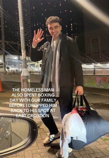 Christmas Kindness: Helping a Homeless Man in Need