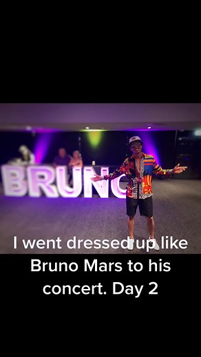 Bruno Mars Lookalike Experience at Concert in Sydney
