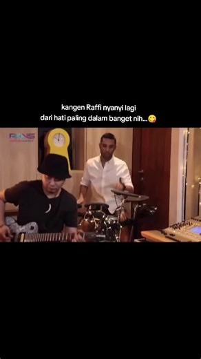 Kenangan Raffi dan Lucky Element saat bernyanyi bersama. #element #raffiahmad #luckyelement