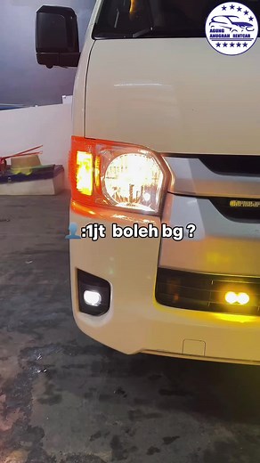 Hiace Commuter 14 Seat: Mobil Elf Terbaik Untuk Keluarga