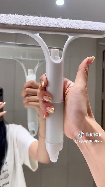 You Finally Found a Window Cleaner That Actually Works 💦🪟” #clean #satisfying #amazon #homecleaning #brush