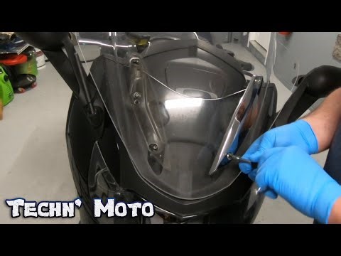 BMW K1600 GTL Windshield Removal & Install | Techn' Moto