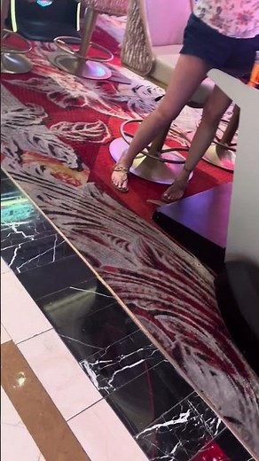 Candid AMAZING feet with white toes in sandals